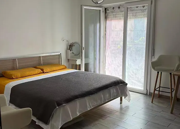 Venice - Double With Private Bath In Venice *